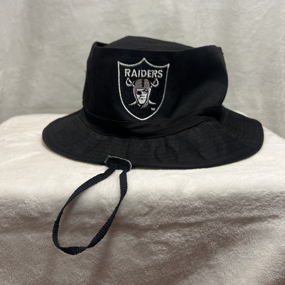 Vintage Las Vegas Raiders Bucket Hat Team NFL Universal Industries Black L